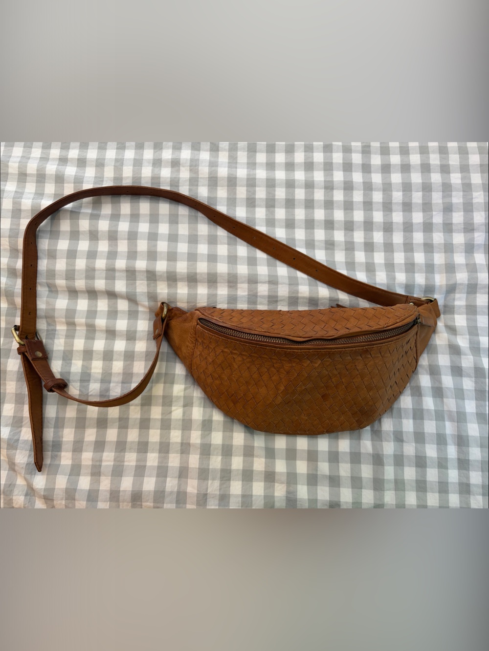 Mandrn Leather Crossbody Belt Bag